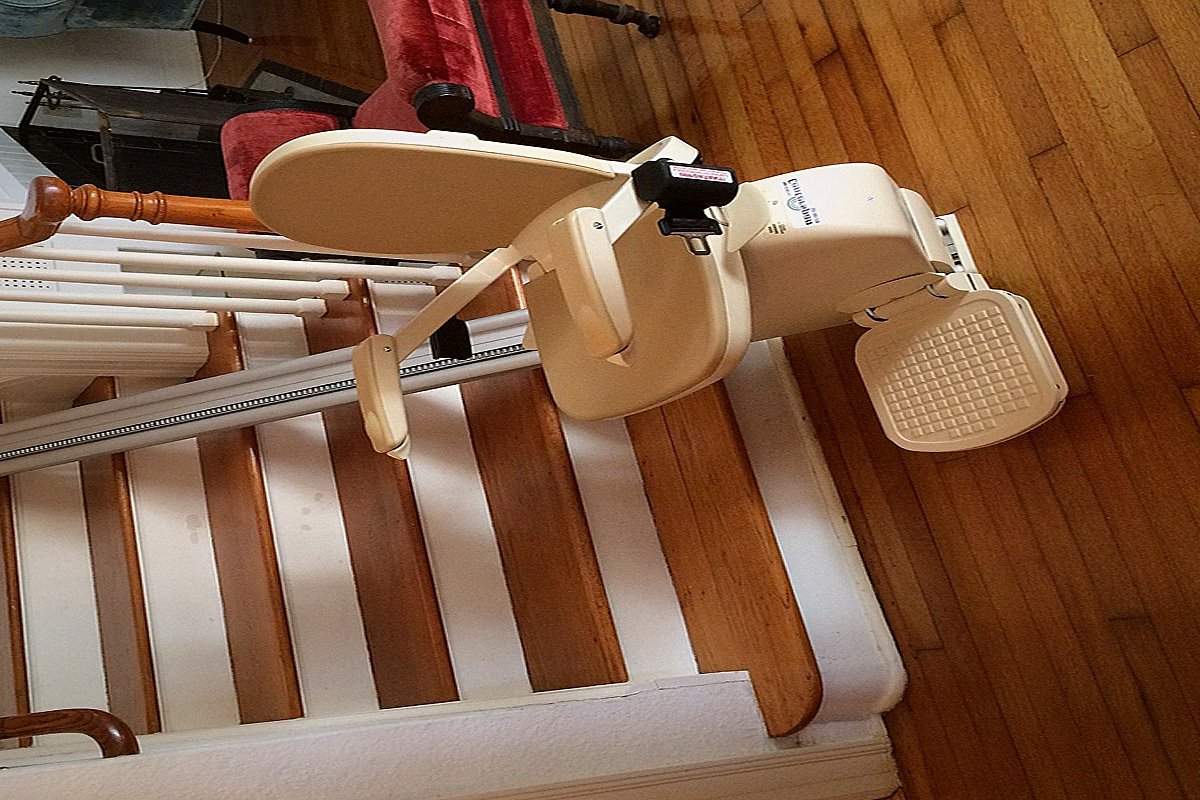 Monte escalier Côtes-d'Armor — photo installation