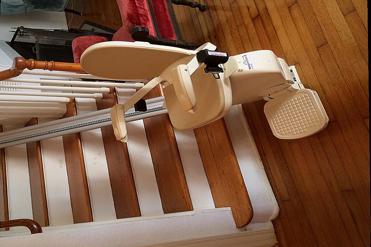 Monte escalier Agen — photo installation