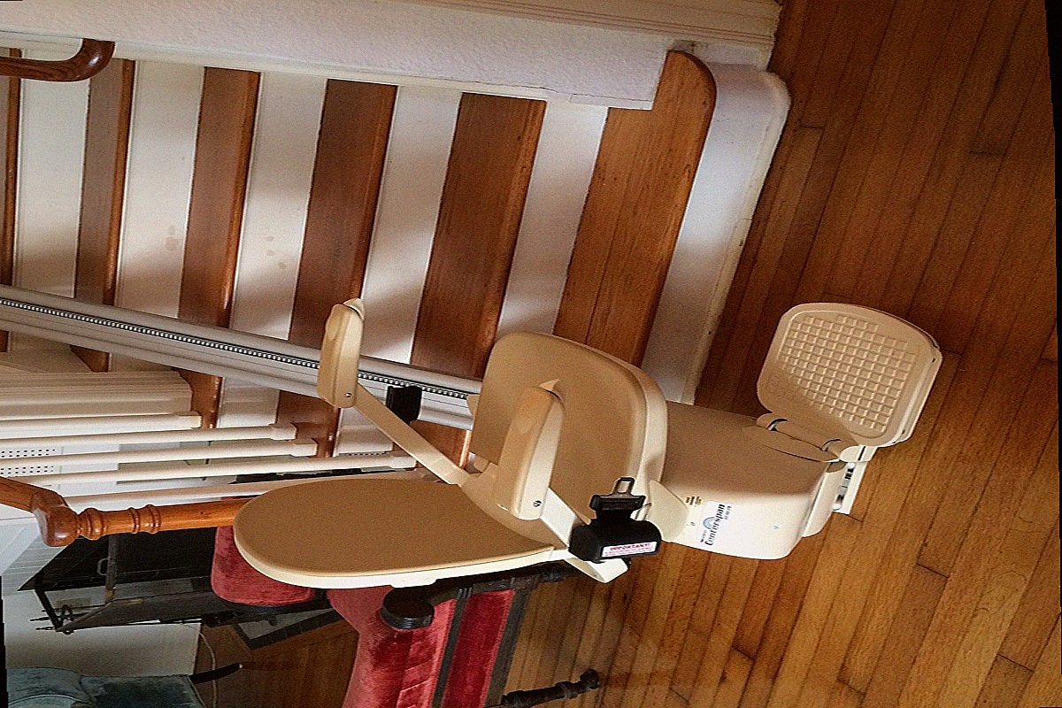 Monte escalier Alfortville — photo installation