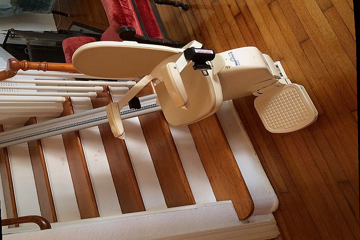 Monte escalier Béthune — photo installation