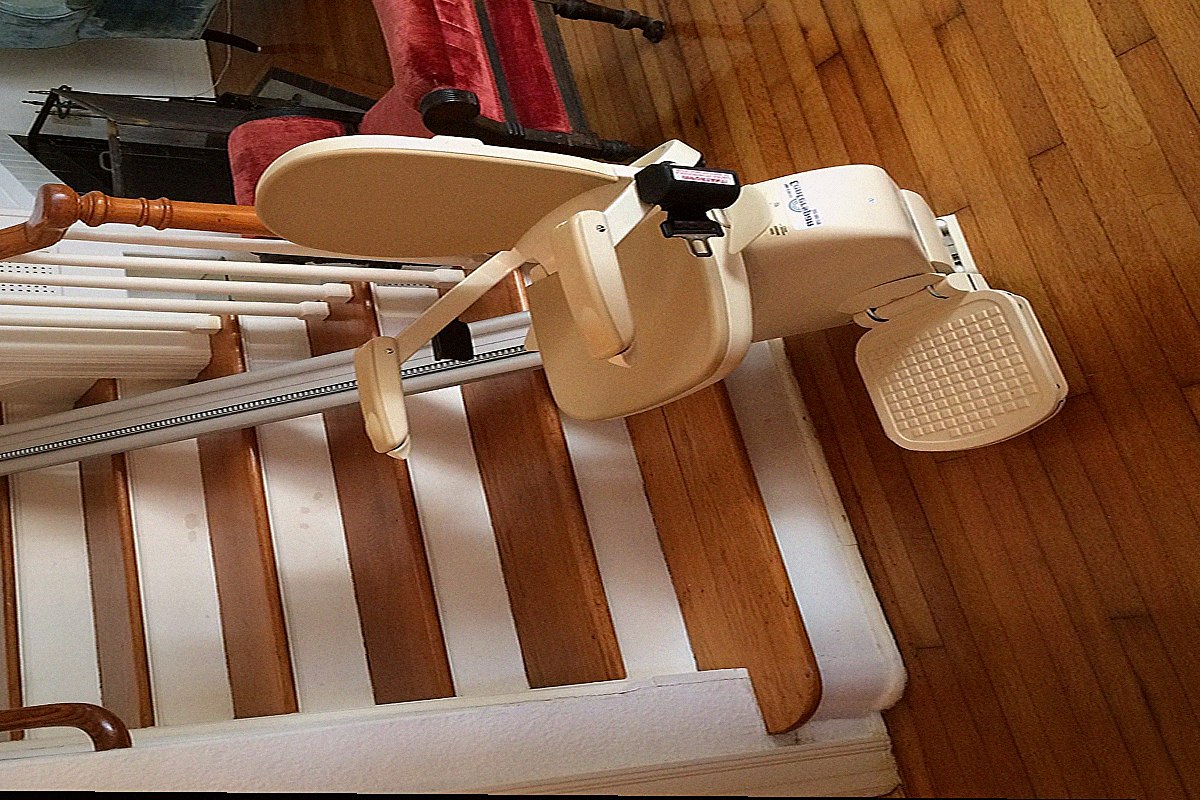 Monte escalier Gif-sur-Yvette — photo installation