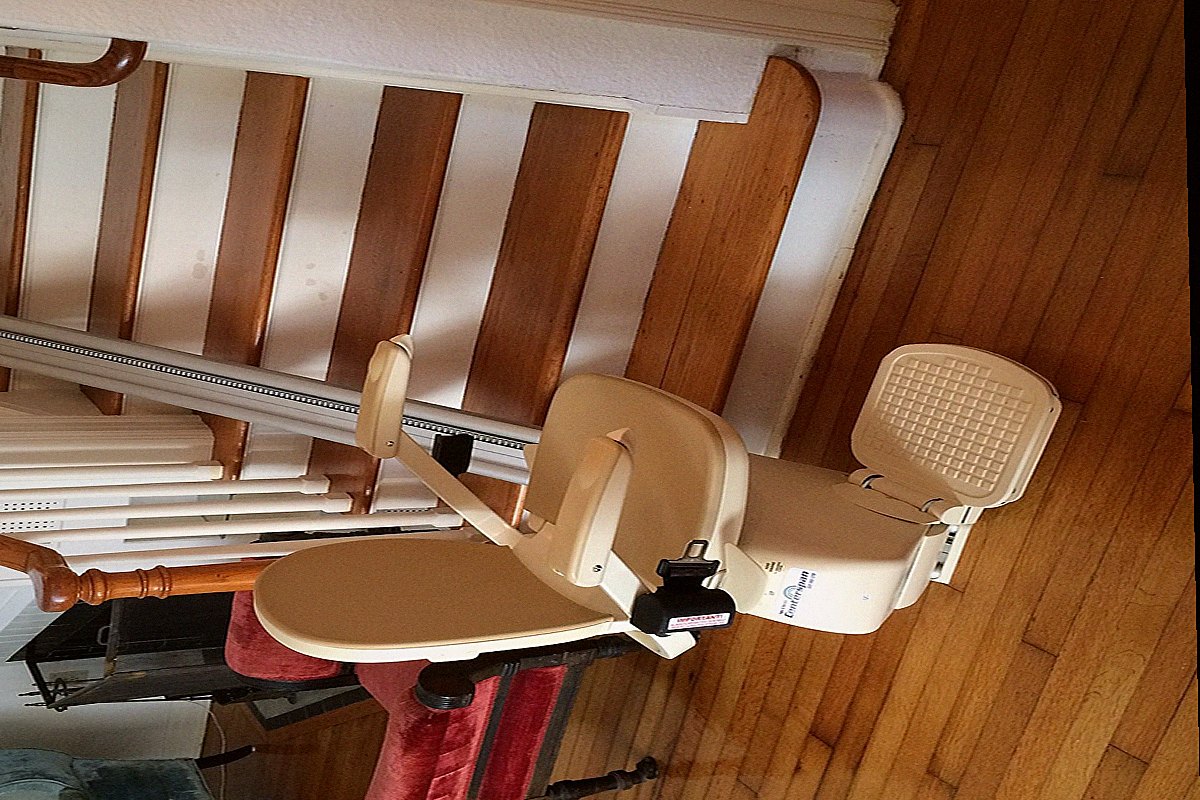 Monte escalier Grigny — photo installation